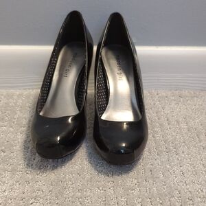 Madden Girl Black Heels Classic Design